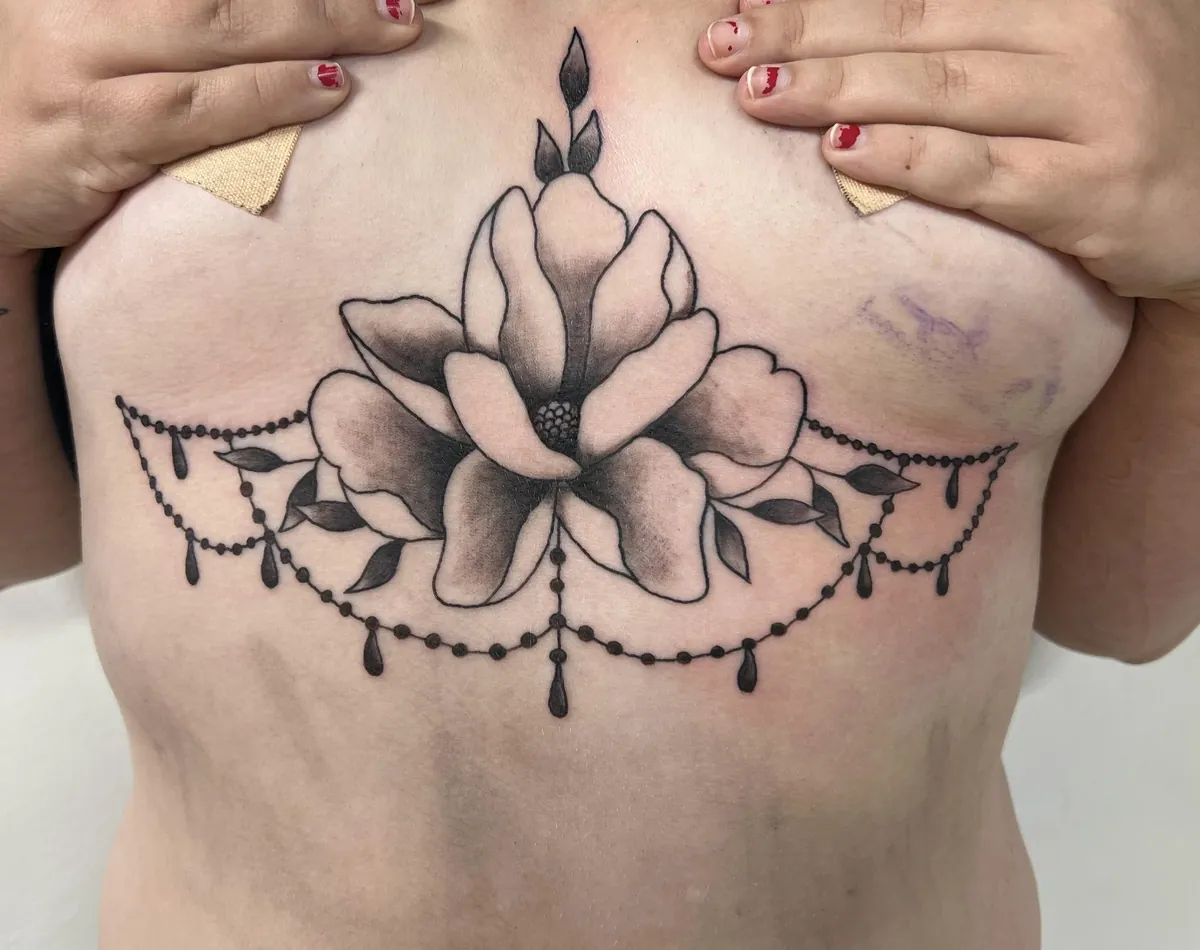 Magnolia with jewelry chains — sternum / underbust